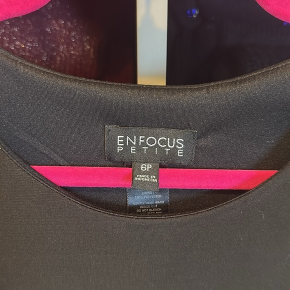 En Focus black/pink floral print sleeveless size zipper closure dress size 6P - Picture 2 of 3